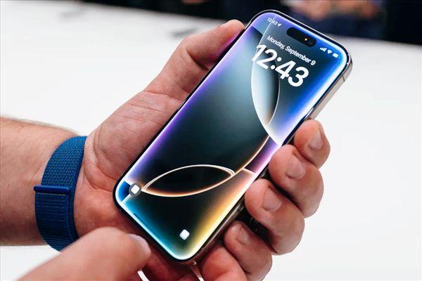 iPhone 17全系大升级，A19芯片+12GB内存爆料，这代值得等等看